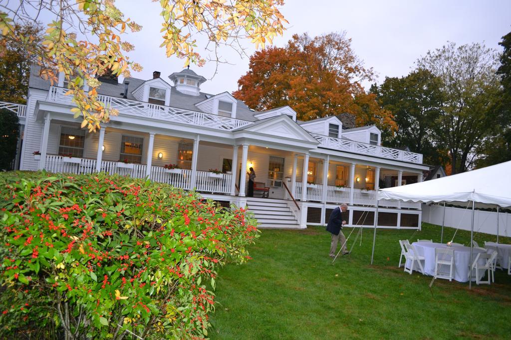 Captain Stannard House Bed And Breakfast Country Inn Westbrook Exterior photo